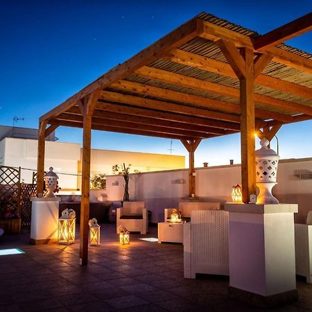 Le Colonne Bed & Breakfast Racale Bagian luar foto