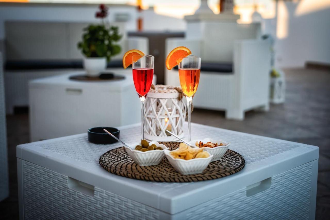 Le Colonne Bed & Breakfast Racale Bagian luar foto