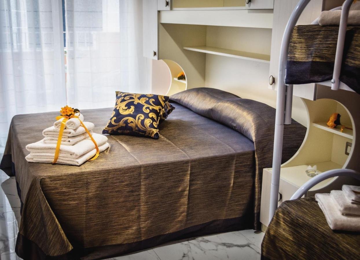 Le Colonne Bed & Breakfast Racale Bagian luar foto