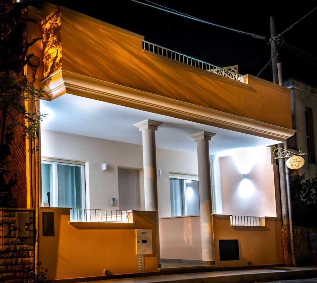 Le Colonne Bed & Breakfast Racale Bagian luar foto
